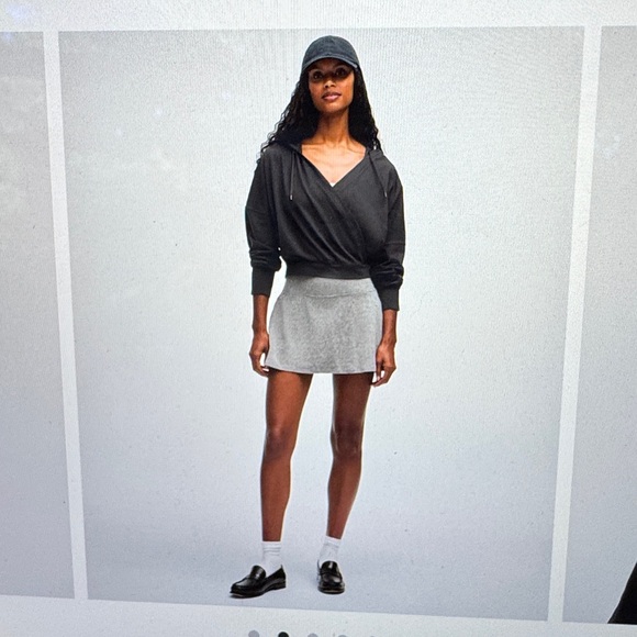 Lululemon soft jersey relaxed wrap front hoodie - Picture 4 of 10